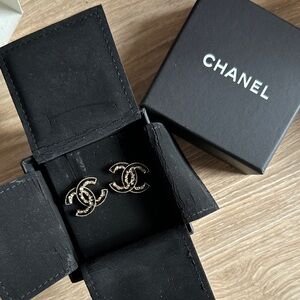 CHANEL Enamel CC Baroque Earrings Black Gold